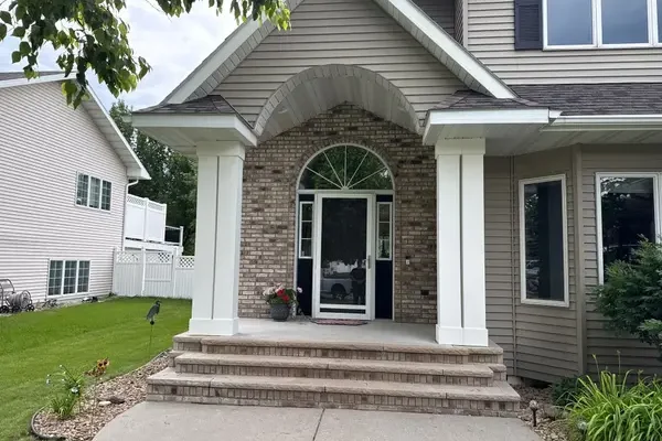 Front Porch Pillar Replacement in Grand Forks